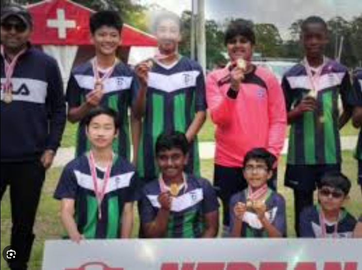 Wollemi FC Under 14 team celebrating championship win